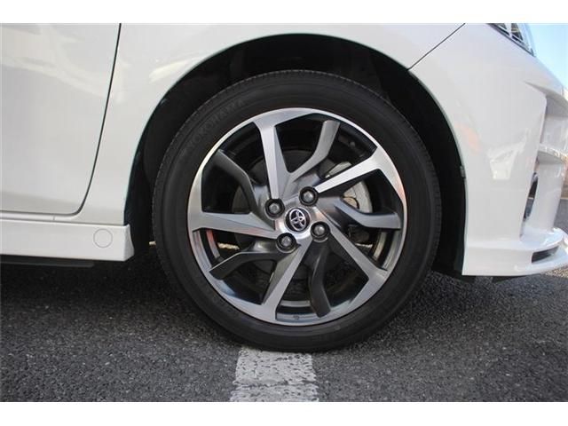 TOYOTA VITZ 2018 Image 31