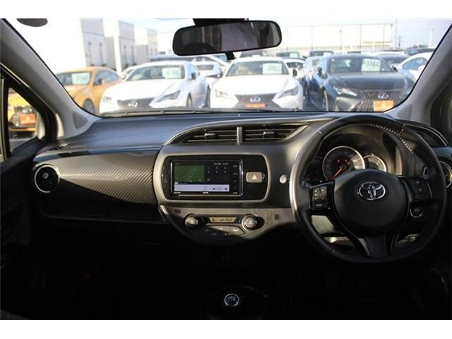 TOYOTA VITZ 2018 Image 31