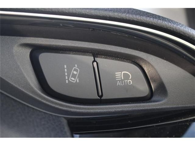 TOYOTA VITZ 2018 Image 31