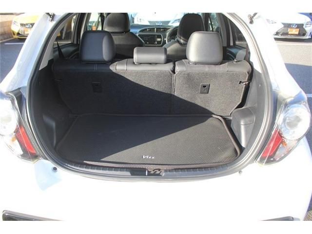 TOYOTA VITZ 2018 Image 31