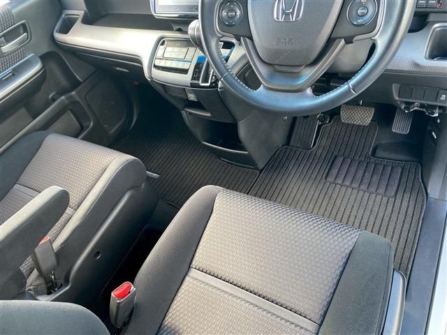 HONDA STEPWAGON SPADA 2015 Image 31