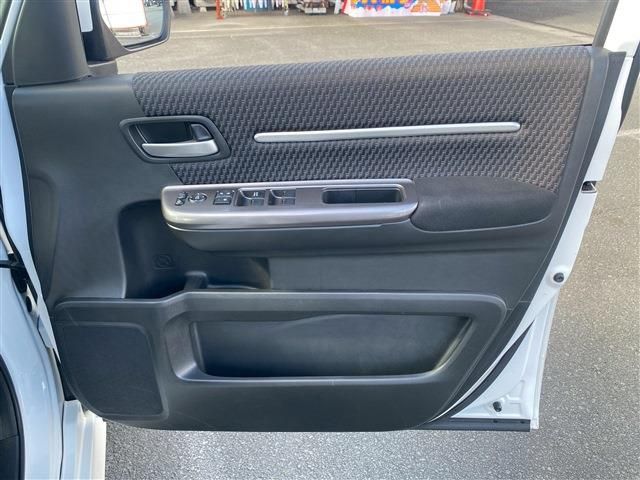 HONDA STEPWAGON SPADA 2015 Image 31