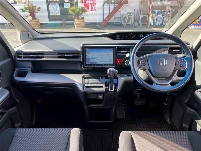 HONDA STEPWAGON SPADA 2015 Image 31