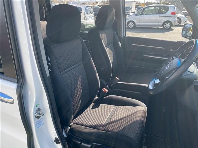 HONDA STEPWAGON SPADA 2015 Image 31