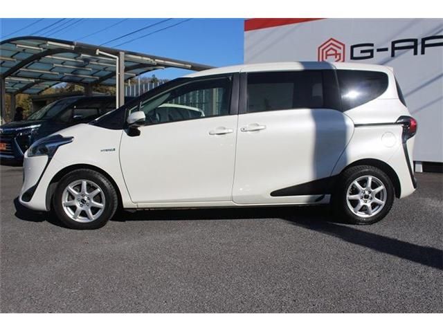 TOYOTA SIENTA HYBRID 2018 Image 31