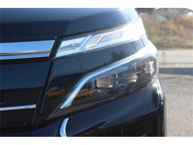 TOYOTA VOXY 2019 Image 31