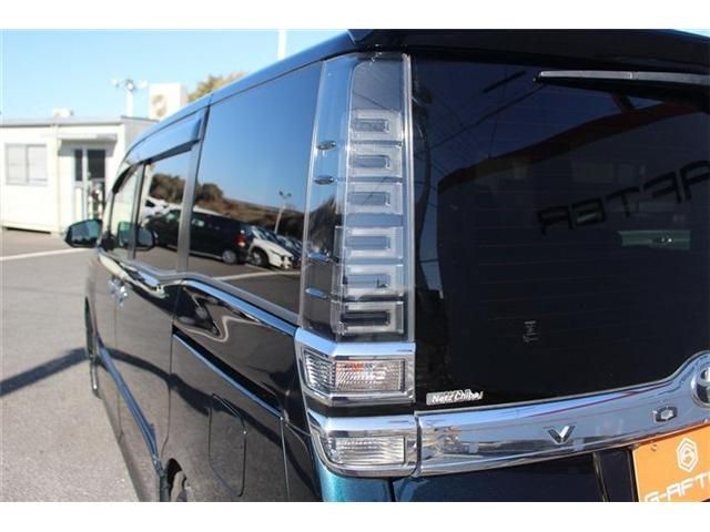 TOYOTA VOXY 2019 Image 31