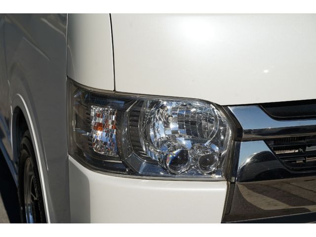 TOYOTA HIACE VAN 2WD 2021 Image 31