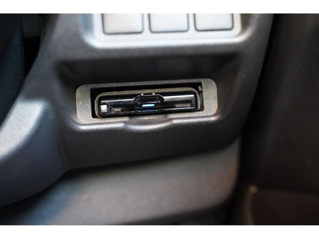 TOYOTA HIACE VAN 2WD 2021 Image 31