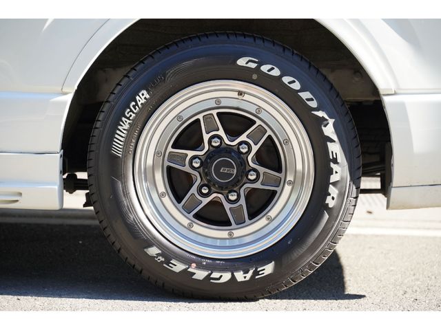 TOYOTA HIACE VAN 2WD 2021 Image 31