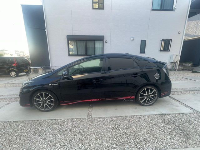 TOYOTA PRIUS 2014 Image 31