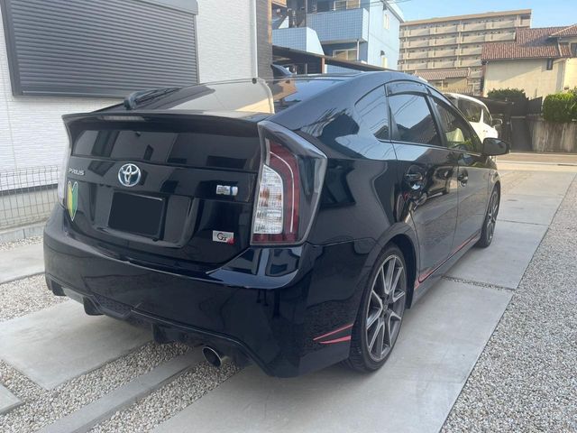 TOYOTA PRIUS 2014 Image 31