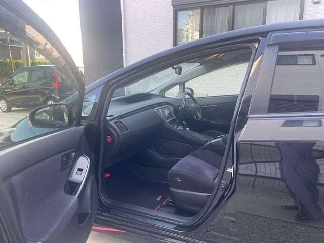 TOYOTA PRIUS 2014 Image 31