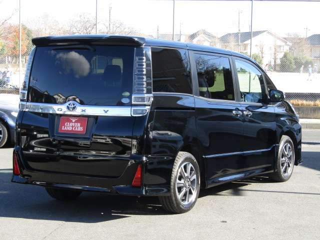 TOYOTA VOXY 2018 Image 31