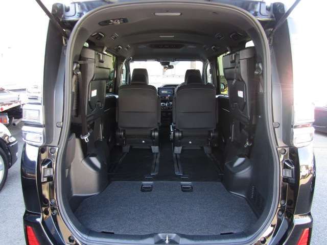 TOYOTA VOXY 2018 Image 31