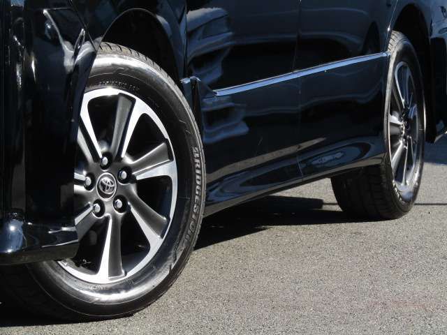 TOYOTA VOXY 2018 Image 31