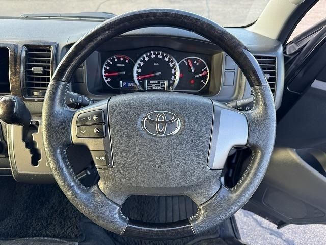 TOYOTA REGIUSACE VAN 2WD 2016 Image 31