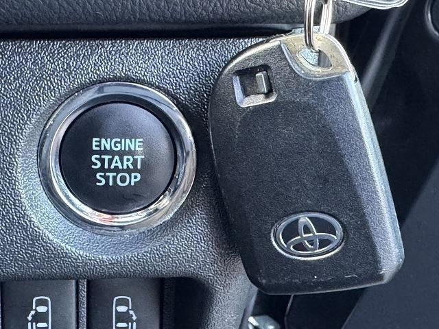 TOYOTA REGIUSACE VAN 2WD 2016 Image 31