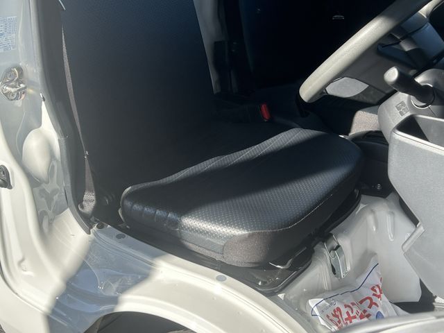 DAIHATSU HIJET TRUCK 2022 Image 31