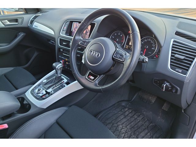 AUDI Q5 2015 Image 31