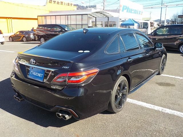 TOYOTA CROWN SEDAN HYBRID 4 2018 Image 31