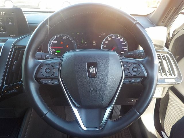 TOYOTA CROWN SEDAN HYBRID 4 2018 Image 31