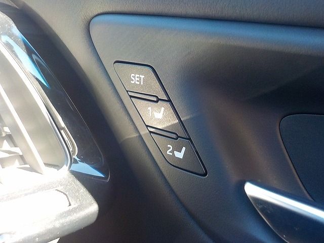 TOYOTA CROWN SEDAN HYBRID 4 2018 Image 31