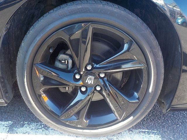 TOYOTA CROWN SEDAN HYBRID 4 2018 Image 31