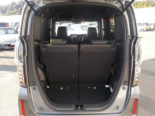 HONDA N BOX CUSTOM 2021 Image 31