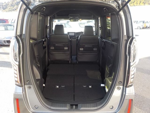 HONDA N BOX CUSTOM 2021 Image 31