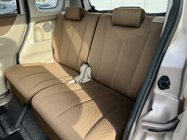 NISSAN ROOX 2011 Image 31