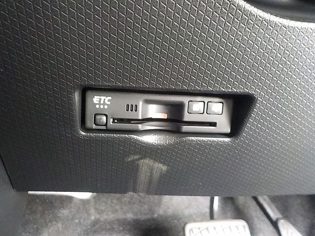 DAIHATSU TANTO CUSTOM 2023 Image 31