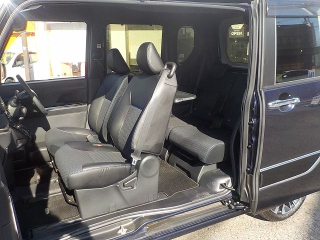 DAIHATSU TANTO CUSTOM 2023 Image 31