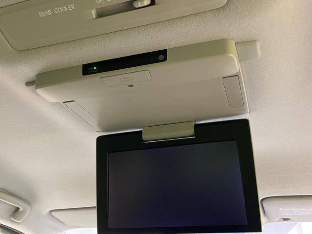 TOYOTA VOXY 2015 Image 31