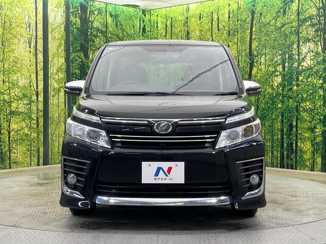 TOYOTA VOXY 2015 Image 31