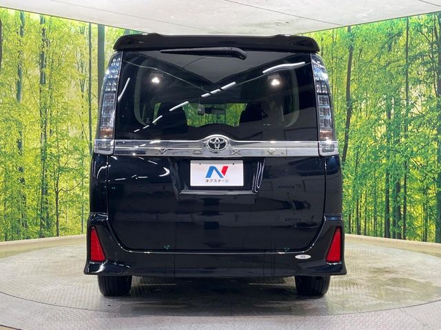 TOYOTA VOXY 2015 Image 31