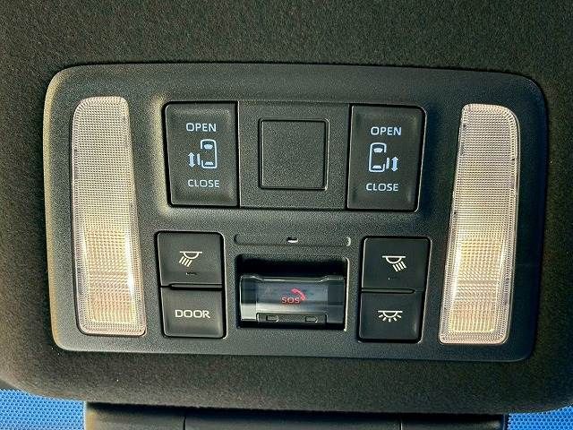 TOYOTA NOAH HYBRID 2023 Image 31