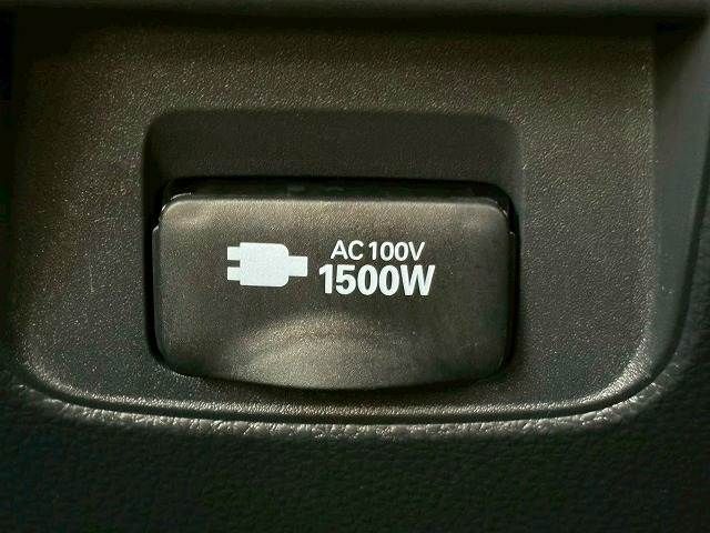 TOYOTA NOAH HYBRID 2023 Image 31