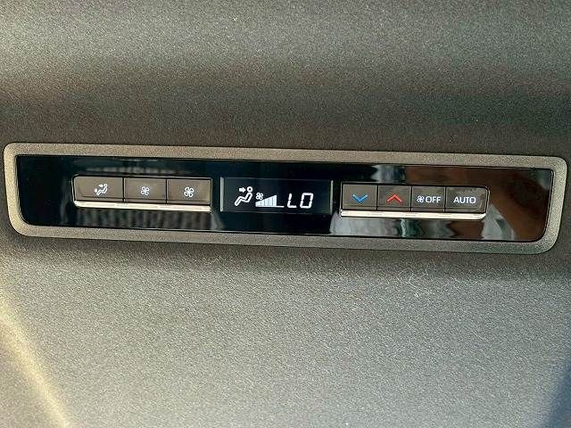 TOYOTA NOAH HYBRID 2023 Image 31