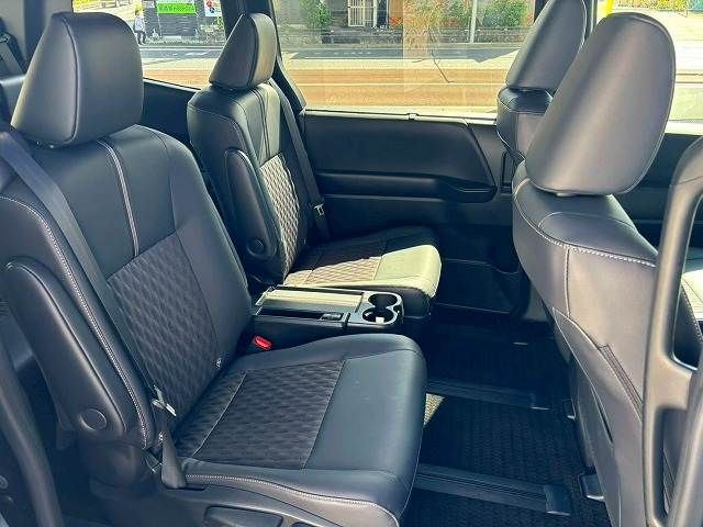 TOYOTA NOAH HYBRID 2023 Image 31