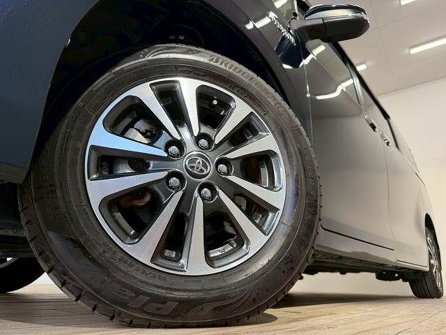 TOYOTA ESQUIRE HYBRID 2018 Image 31