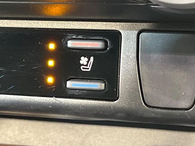 TOYOTA RAV4 4WD 2023 Image 31