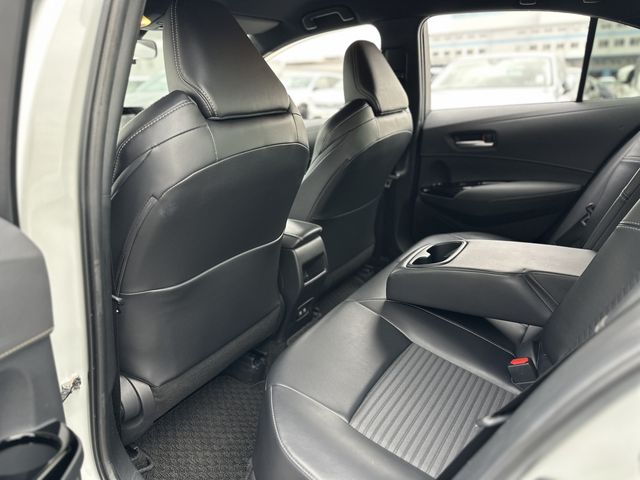 TOYOTA COROLLA SEDAN 2022 Image 31