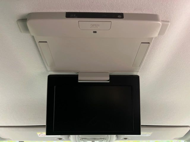 TOYOTA VOXY 2015 Image 31