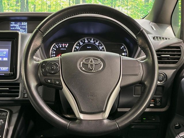 TOYOTA VOXY 2015 Image 31
