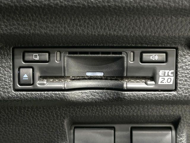 TOYOTA COROLLA CROSS HYBRID 2024 Image 31