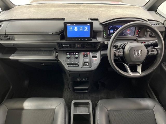 HONDA STEPWAGON E:HEV SPAD 2023 Image 31