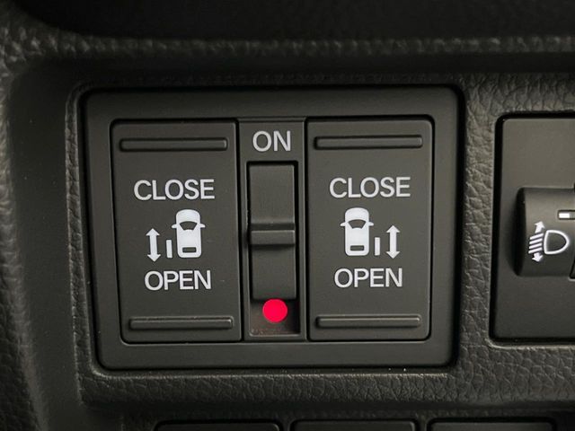 HONDA STEPWAGON E:HEV SPAD 2023 Image 31