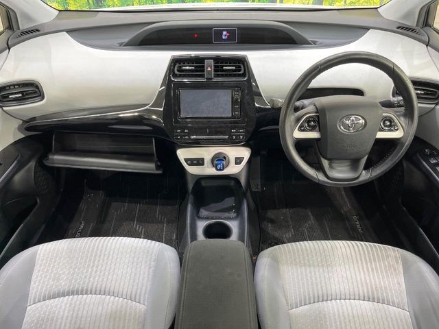 TOYOTA PRIUS 2015 Image 31