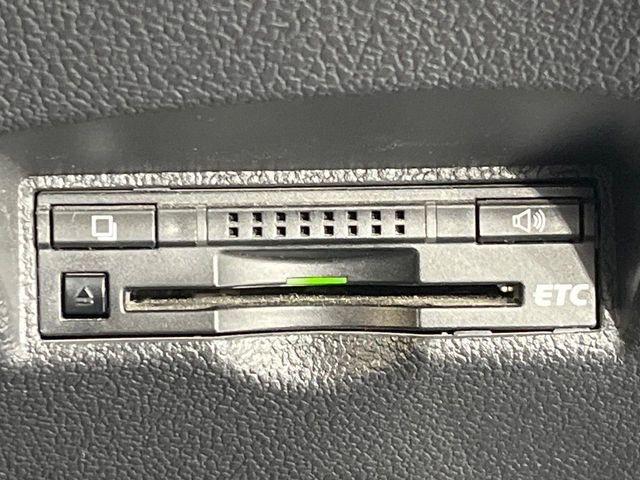 TOYOTA PRIUS 2015 Image 31